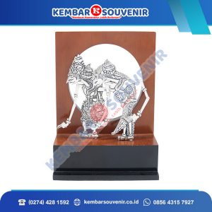 Model Piala Akrilik Eksklusif Harga Murah
