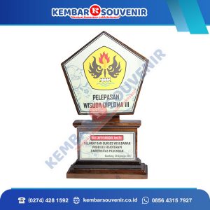 Piala Dari Akrilik Kabupaten Mamuju Utara