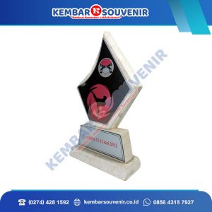 Contoh Trophy Akrilik Dewan Perwakilan Rakyat
