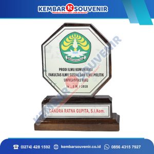 Contoh Piala Dari Akrilik Primarindo Asia Infrastructure Tbk