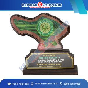 Piagam Akrilik DPRD Provinsi Kalimantan Tengah