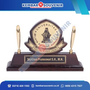 Souvenir Miniatur DPRD Kota Palopo