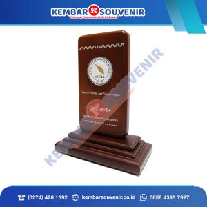 Contoh Trophy Akrilik Kota Blitar