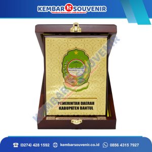 Piala Dari Akrilik Provinsi Banten