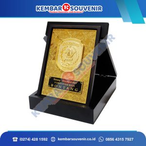 Contoh Piala Dari Akrilik Premium Harga Murah