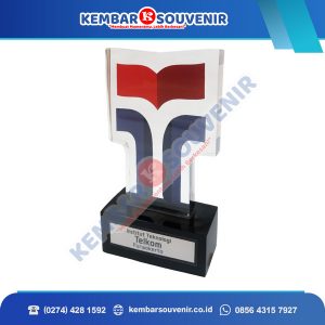 Plakat Piala Trophy Kementerian Energi dan Sumber Daya Mineral