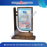 Piagam Penghargaan Akrilik DPRD Kabupaten Sorong
