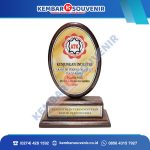 Contoh Piala Akrilik Komisi Pengawas Haji Indonesia