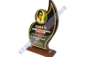Contoh Plakat Ucapan Terimakasih Akademi Kebidanan Bhakti Mitra Husada