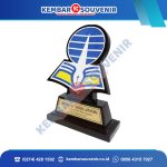 Trophy Acrylic Tirta Mahakam Resources Tbk